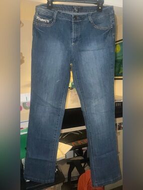 Baccini women’s boot cut Jeans in Dark Blue